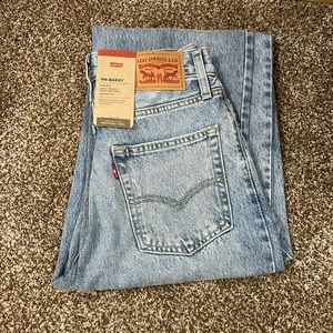 Levi’s 94 Baggy Jeans